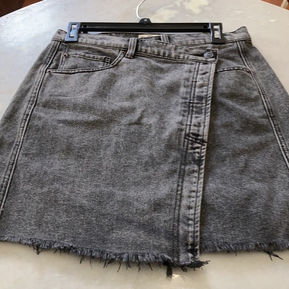Black Distressed Denim Skirt - Picture 3 of 9